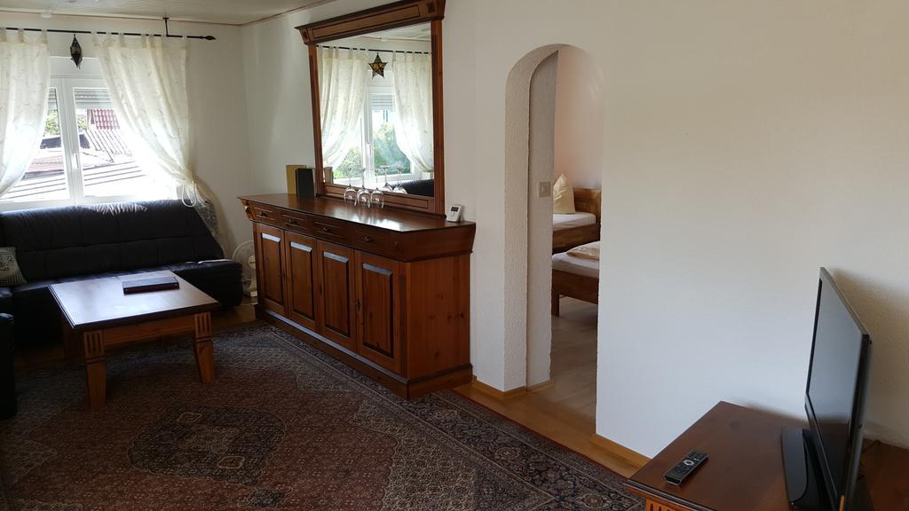 Burgauer Hof Apartment Bagian luar foto